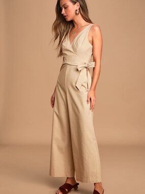 Lulus It's a Wrap beige sleeveless wide-leg jumpsuit Size extra small EUC